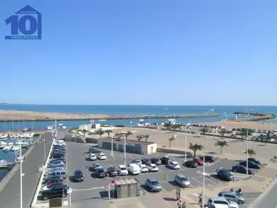 Appartement à Valras Plage, Appartement spacieux 6 pers, centre ville Valras-Plage, à 10m de la plage - L1033932