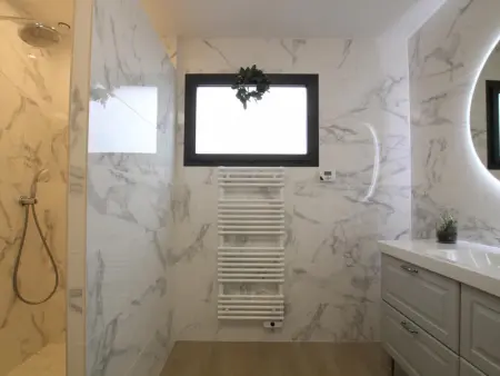 Maison de Vacances Spacieuse avec Vue Mer, Accès Plage, Terrasse et Jardin - Photo 8