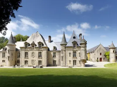 Gite à Yvetot Bocage, Élégant château historique avec piscine, tennis et Wi-Fi à Yvetot-Bocage - L1034042