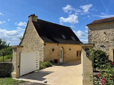 Gite à Campagnac lès Quercy, Maison Périgourdine Authentique avec Piscine et Wifi FR-1-616-418 N°1034099