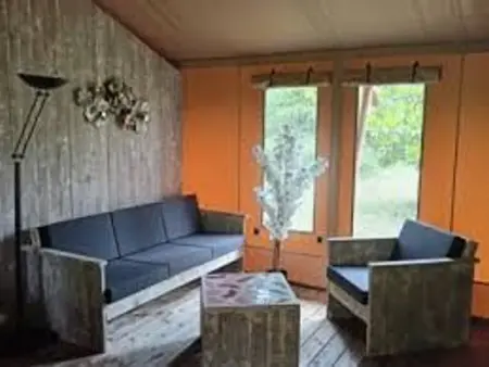 Cabane Trappeur Lodge avec Jacuzzi et Ferme Pédagogique - Photo 1