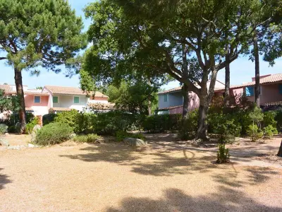 Maison à Lecci, Mini-villa 3*** à 250m de la plage, 2 chambres, climatisation, parking privé FR-1-394-403 N°1034731