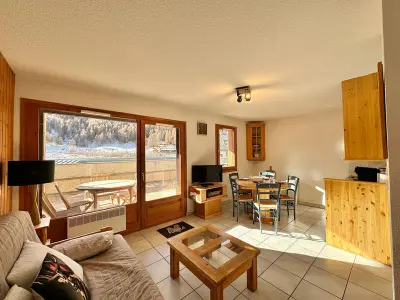 Appartement à Vars, Vars - Appt. cosy avec grande terrasse et garage pour 6 pers - L1034749