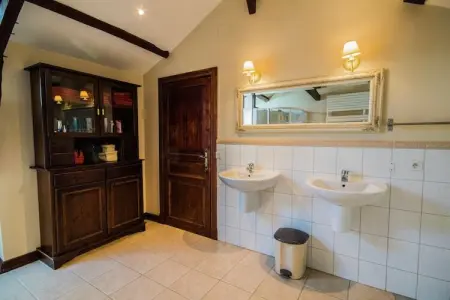 Entre le Gers et les Pyrénées XII, Maison de vacances luxueuse avec piscine privée - Photo 12