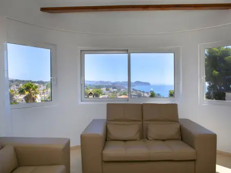Villa El Descanso, belle maison moderne avec grand jardin et piscine - Photo 2