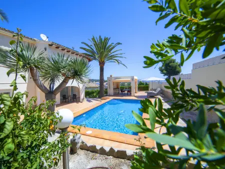 Villa El Descanso, belle maison moderne avec grand jardin et piscine - Photo 5
