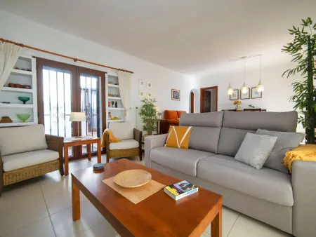Villa Cecile, paisible et ensoleillée avec vue panoramique sur la mer - Photo 2