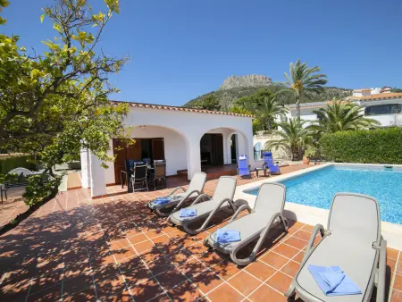 Villa Cecile, paisible et ensoleillée avec vue panoramique sur la mer - Photo 5