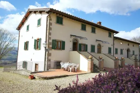 Il Frassino, Ferme à Poppi avec piscine et forêt - Photo 1