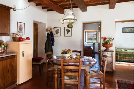 Leccio, Ferme à Casentino avec piscine et jacuzzi - Photo 11