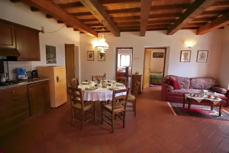 Leccio, Ferme à Casentino avec piscine et jacuzzi - Photo 12