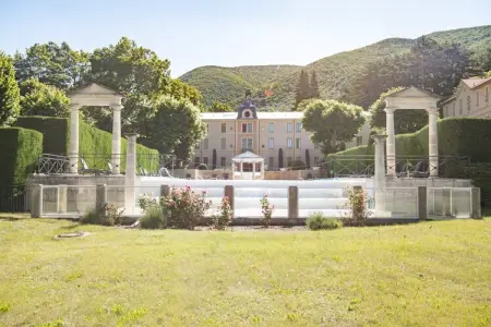Au château près du Ventoux III, Studio au Château Montbrun avec Piscine - Photo 5