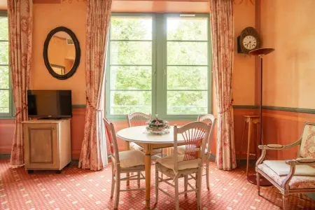 Au château près du Ventoux III, Studio au Château Montbrun avec Piscine - Photo 7