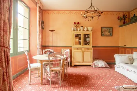 Au château près du Ventoux III, Studio au Château Montbrun avec Piscine - Photo 13