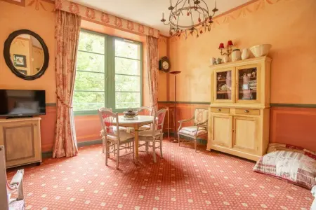 Au château près du Ventoux III, Studio au Château Montbrun avec Piscine - Photo 14