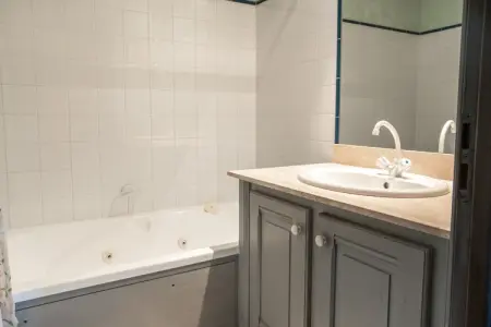 Au château près du Ventoux III, Studio au Château Montbrun avec Piscine - Photo 22