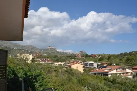 Casa con Terrazza, Maison à Giardini Naxos près de la Plage - Photo 4