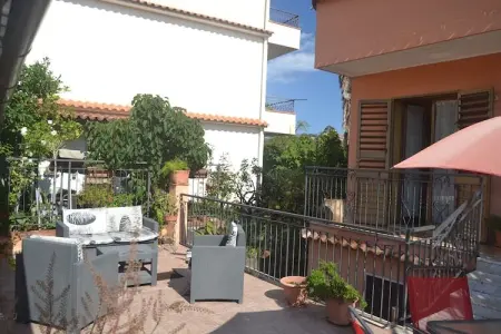 Casa con Terrazza, Maison à Giardini Naxos près de la Plage - Photo 21