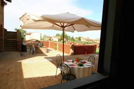 Salice, Appartement à Monte del Lago près de Trasimène - Photo 5
