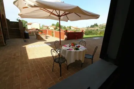 Salice, Appartement à Monte del Lago près de Trasimène - Photo 20