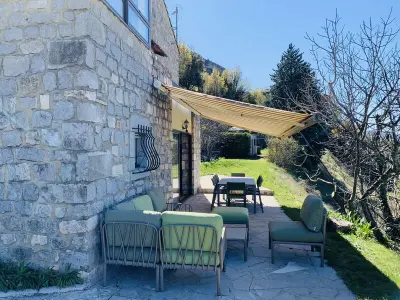 Maison à Sampzon, Charmante maison en pierres avec jardin, WiFi, pour 6 personnes - Sud Ardèche FR-1-382-217 N°1038116