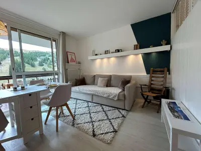 Appartement à Le Dévoluy, Studio cosy pour 4 pers. à 50m des pistes avec Wi-Fi et parking, Le Dévoluy - L1038308