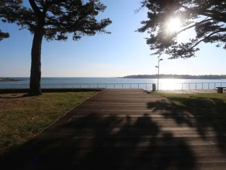 Appartement lumineux avec balcon, proche plage et parking privatif à Bénodet - Photo 15