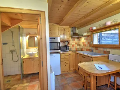 Chalet à Morzine, Chalet cosy proche du centre de Morzine avec parking - L1038650