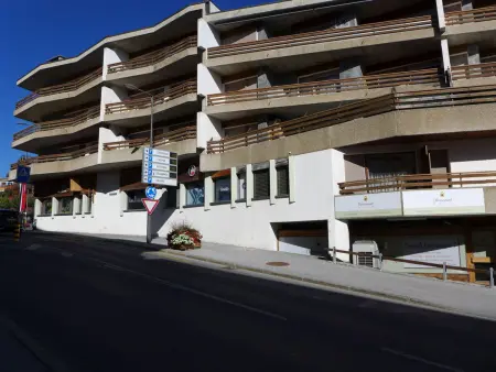 Rond-Point Apt. 17, Appartement 4 personnes à Crans Montana - Photo 22
