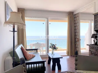 Appartement à Platja d'Aro, Appartement bord de mer : 1 chambre, terrasse, parking - L1038794