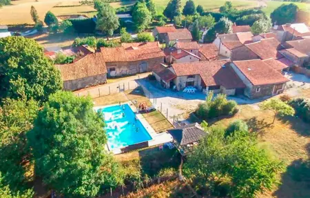 Location Maison 8 personnes à Bussière Badil - Photo 10