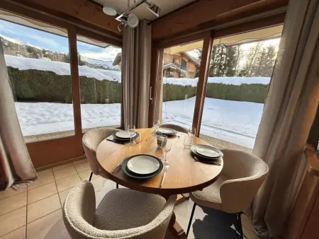 Charmant appartement 3 pièces, jardin, parking et wifi à Demi-Quartier - Photo 4