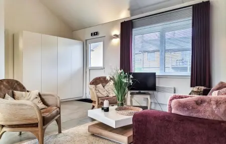 Location Maison 5 personnes à Somme Leuze - Photo 2