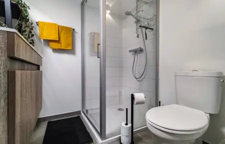 Location Maison 5 personnes à Somme Leuze - Photo 7