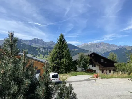 Appartement cosy 1 chambre avec balcons, proche pistes, parking inclus - Photo 13