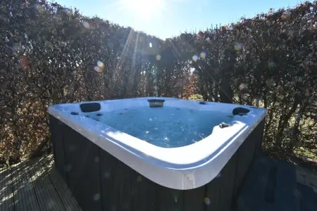 Chalet Vert, Chalet Vert à Bullange avec jacuzzi - Photo 5