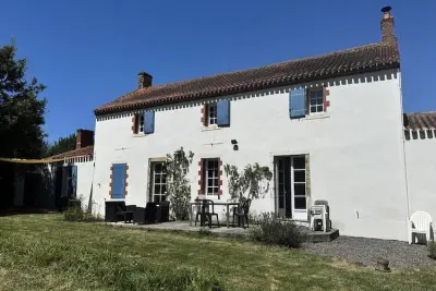 Appartement à Saint Gilles Croix de Vie, Maison à Saint Julien des Landes FR-85800-74 N°1044102