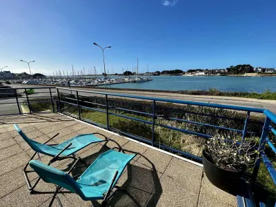 Appartement à Étel, Appartement spacieux 3P à Étel - Terrasse - Vue port - Wifi - Parking - L1044172