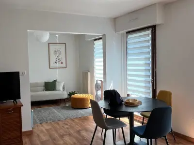 Appartement à Épinal, Appartement lumineux proche centre d'Épinal avec WIFI et grande douche italienne FR-1-589-768 N°1044179