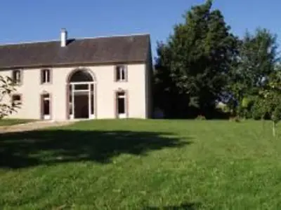 Gite à Ouzouer sur Trézée, Gîte calme en forêt, proche Gien, 3 chambres et 2 salles d'eau FR-1-590-555 N°1044198