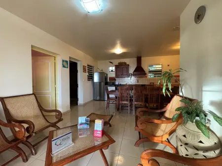 Gîte confortable avec piscine partagée et accès PMR à Petite-Île - Photo 9