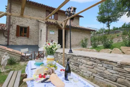 Sole, Ferme à Marche avec piscine et vue - Photo 1