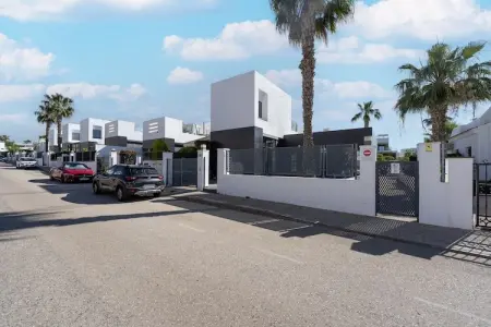 Casa Doppen, Maison élégante avec piscine à Orihuela Costa - Photo 4