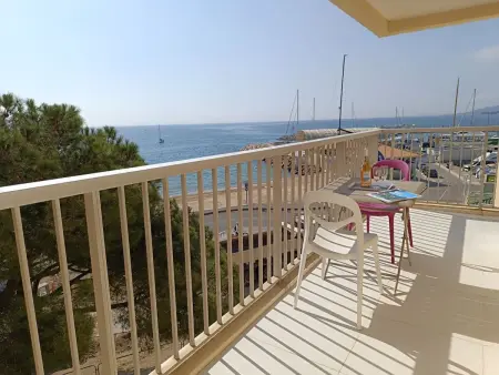 Le Capitole, Appartement 4 personnes à Fréjus - Photo 1
