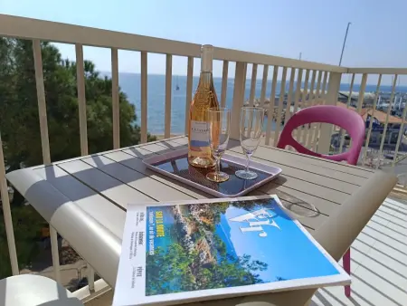 Le Capitole, Appartement 4 personnes à Fréjus - Photo 9