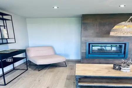 Au Milieu De Nulle Part, Gîte à Haut-Bois avec piscine privée - Photo 1
