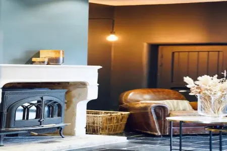 Au Milieu De Nulle Part, Gîte à Haut-Bois avec piscine privée - Photo 2