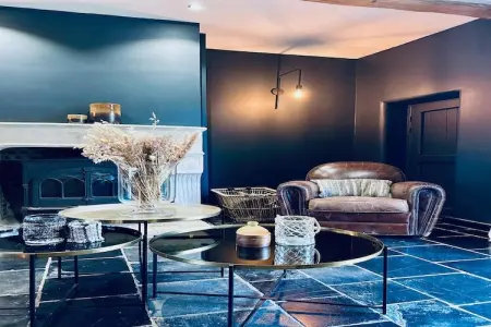 Au Milieu De Nulle Part, Gîte à Haut-Bois avec piscine privée - Photo 30