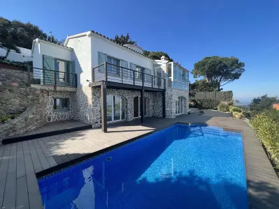 Maison à Begur, Alquiler villa con piscina en Begur centro - L1045671