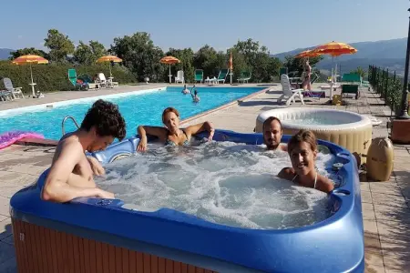 Il Cipresso, Authentique mas avec piscine, jacuzzi, aire de jeux, jardin - Photo 8